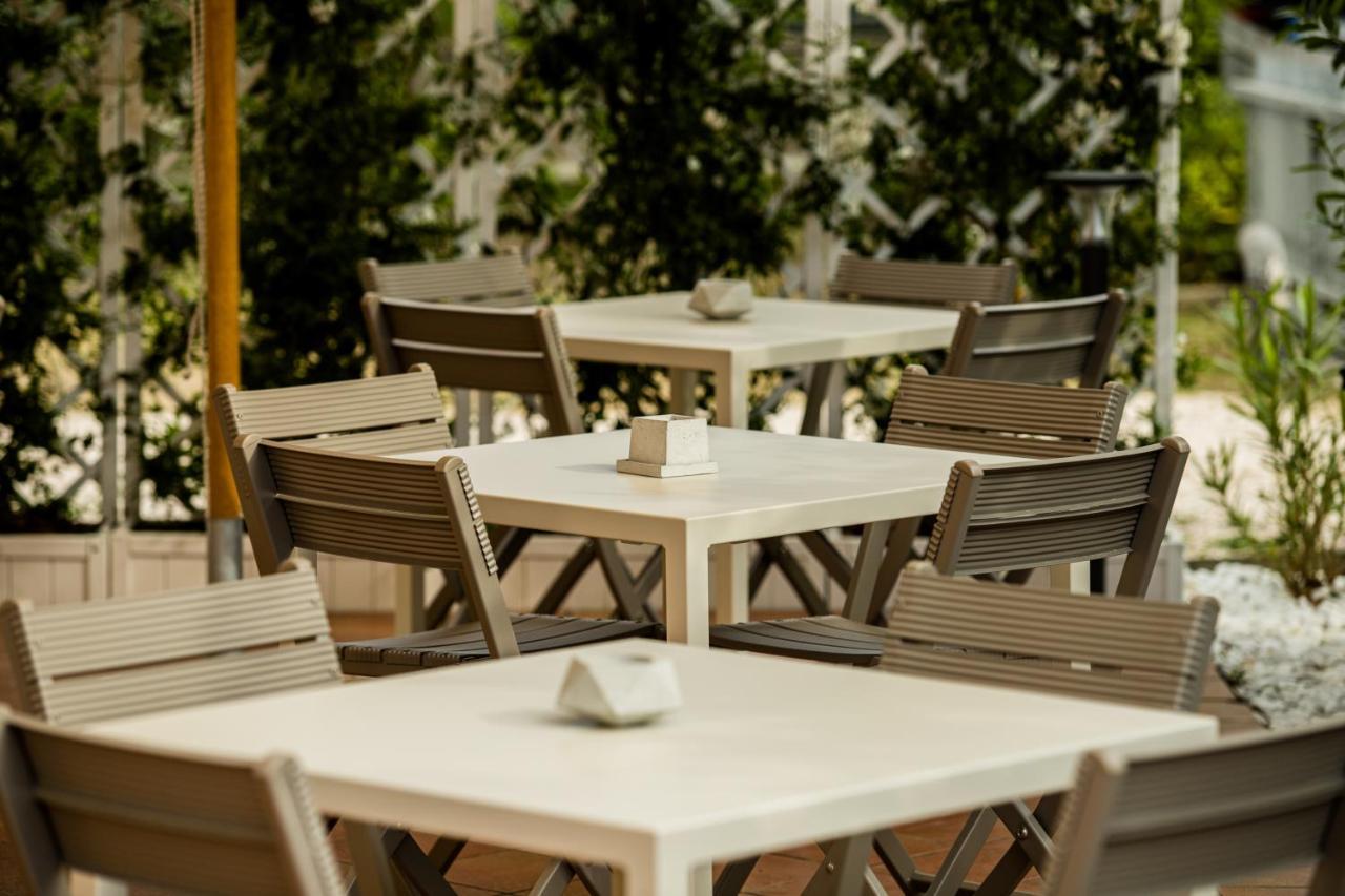 Hotel Lydia Cervia Esterno foto